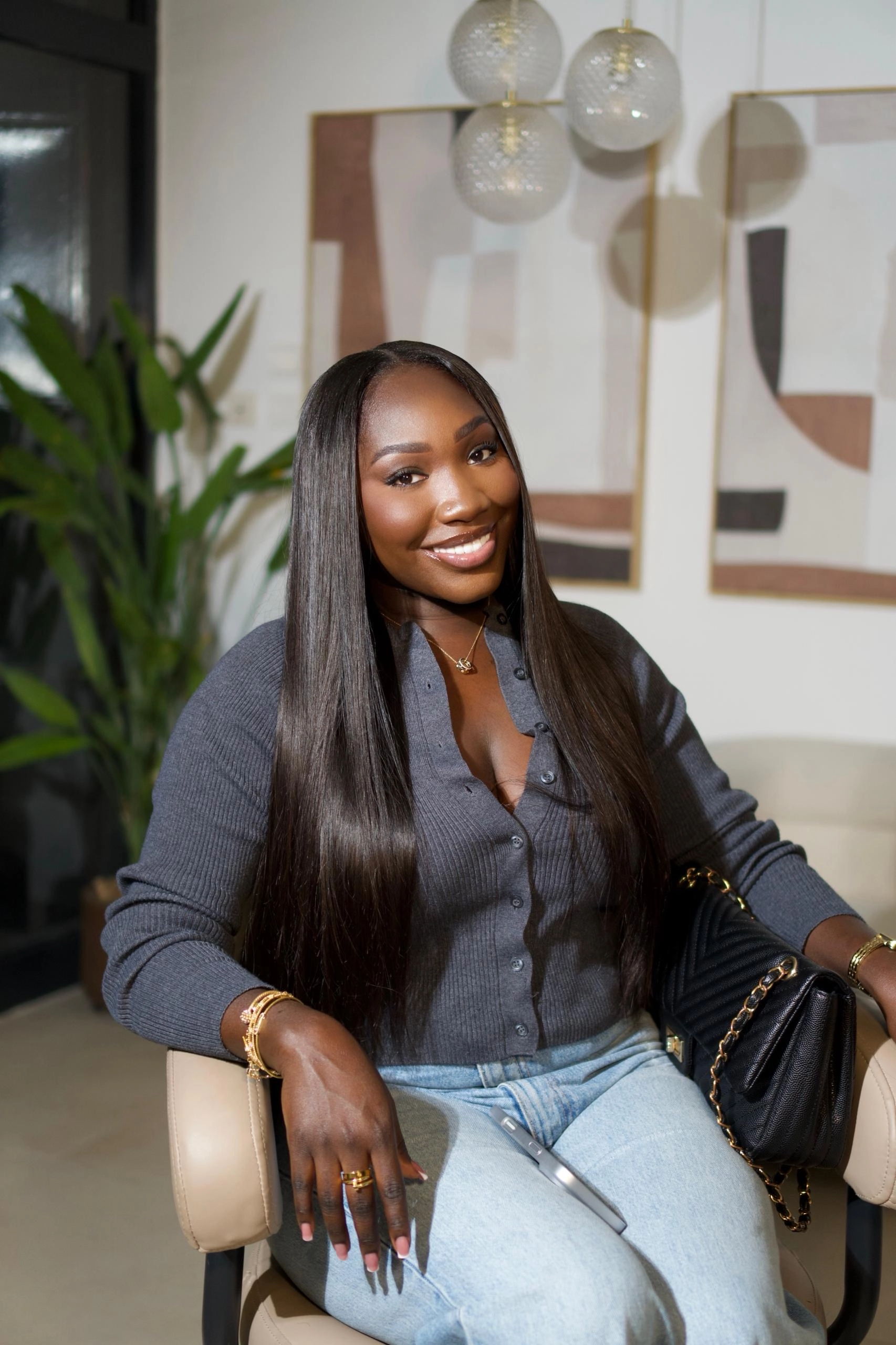 coiffure tissage sur une cliente du salon Melina B